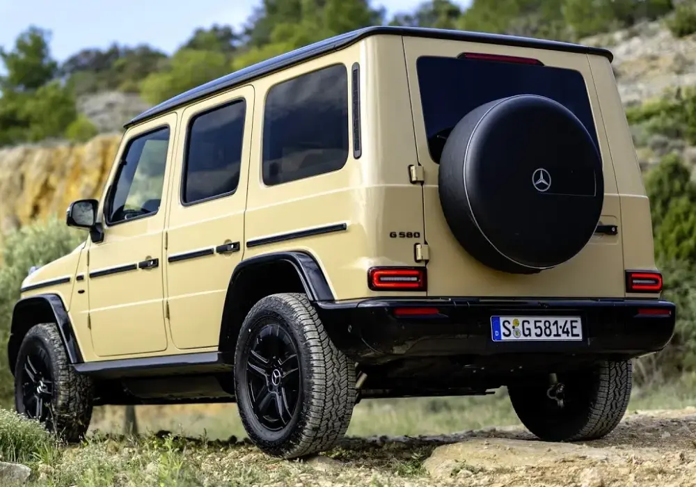 Gelenda: Luksusowy Mercedes G-Class - Ikona Off-Roadu i Prestiżu