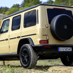 Gelenda: Luksusowy Mercedes G-Class - Ikona Off-Roadu i Prestiżu