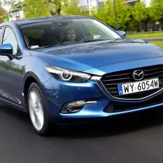 Mazda 3 BM Turbo: Dynamiczna moc i osiągi w kompaktowym wydaniu