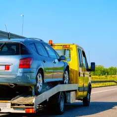 Laweta na lawecie: Jak działa transport specjalistyczny?