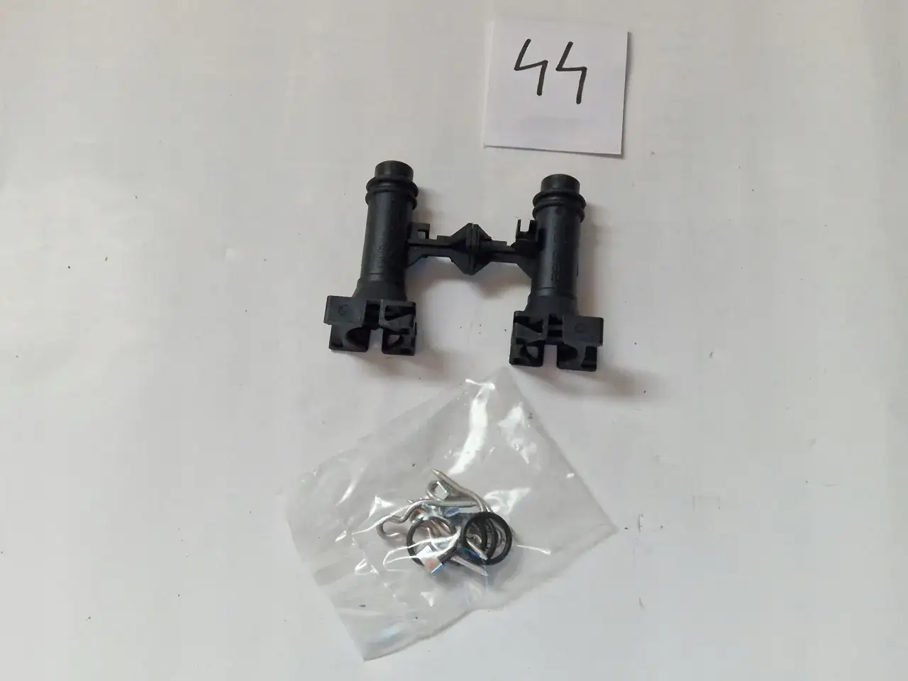 Opel Astra G adapter zaworu nagrzewnicy lornetka